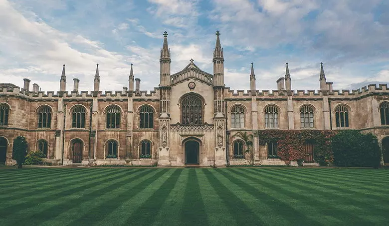 Кембриджский университет Kembridzh-02.jpg