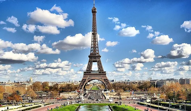 france-language-paris.jpg